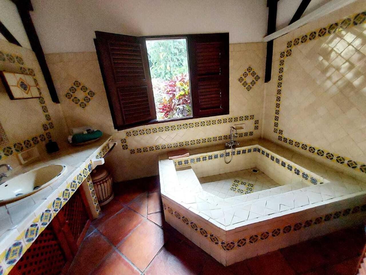 Villa Du Jardin Botanique, Ex. Propriete Coluche Deshaies Kültér fotó